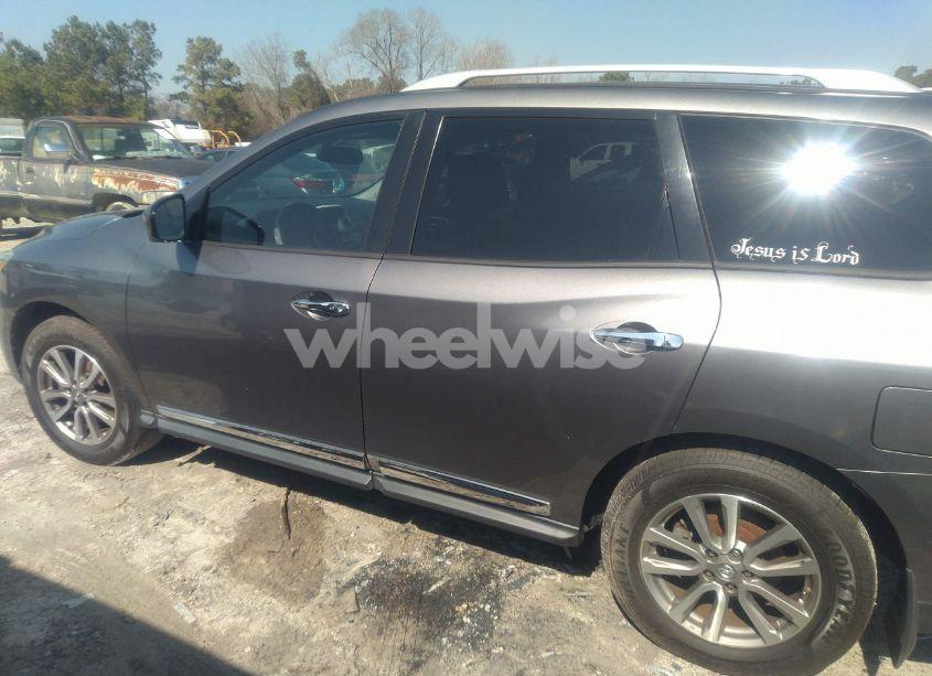 Photo 14 of 2015 Nissan Pathfinder SL (VIN 5N1AR2MN9FC600109)