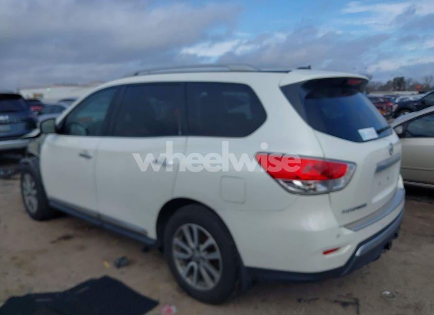 Photo 3 of 2015 Nissan Pathfinder SL (VIN 5N1AR2MN9FC616231)