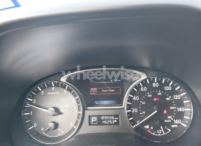 Photo 7 of 2015 Nissan Pathfinder SL (VIN 5N1AR2MN9FC616231)