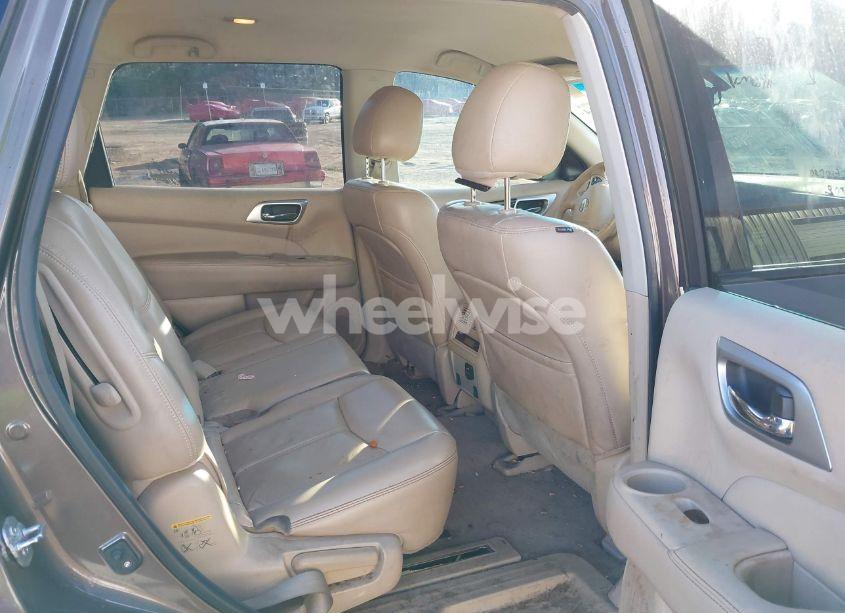 Photo 8 of 2015 Nissan Pathfinder SL (VIN 5N1AR2MN9FC627780)