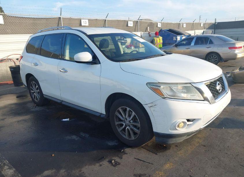 2015 Nissan Pathfinder S (VIN 5N1AR2MN9FC646751) main photo