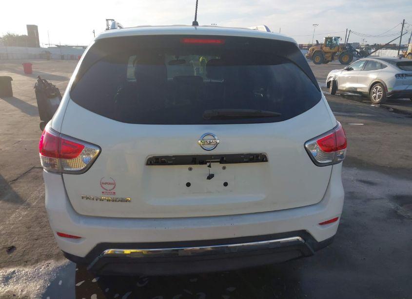Photo 16 of 2015 Nissan Pathfinder S (VIN 5N1AR2MN9FC646751)