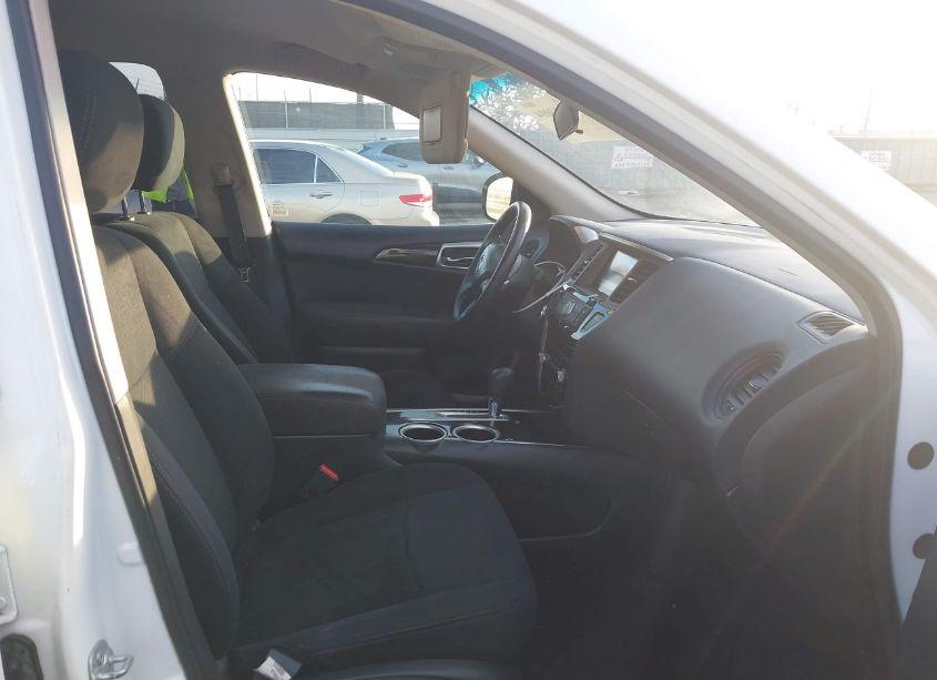 Photo 5 of 2015 Nissan Pathfinder S (VIN 5N1AR2MN9FC646751)