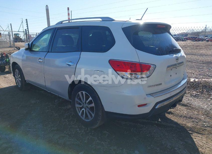 Photo 3 of 2015 Nissan Pathfinder SL (VIN 5N1AR2MN9FC664389)