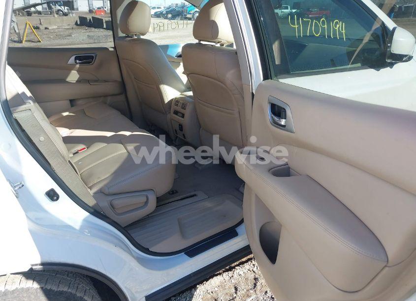 Photo 8 of 2015 Nissan Pathfinder SL (VIN 5N1AR2MN9FC664389)