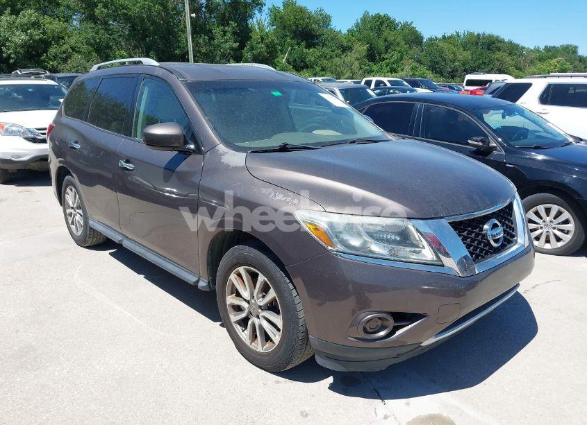 2015 Nissan Pathfinder S (VIN 5N1AR2MN9FC673089) main photo