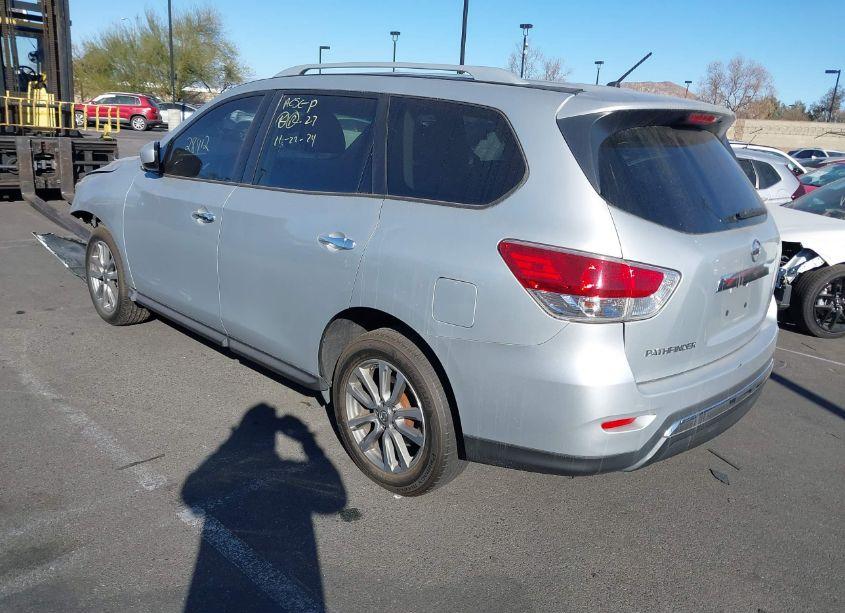 Photo 3 of 2016 Nissan Pathfinder PLATINUM/S/SL/SV (VIN 5N1AR2MN9GC618191)