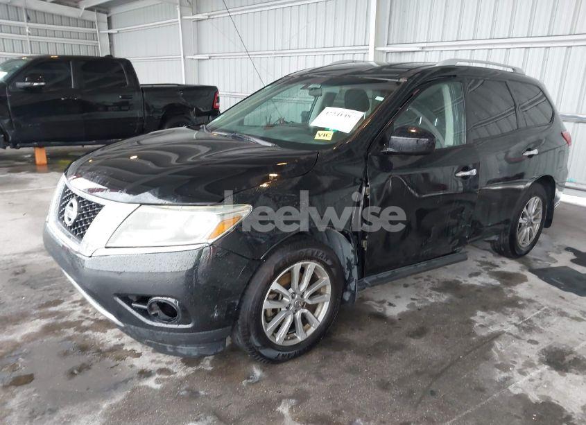 Photo 2 of 2016 Nissan Pathfinder S (VIN 5N1AR2MN9GC621480)