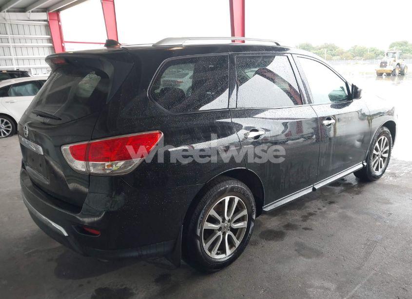 Photo 4 of 2016 Nissan Pathfinder S (VIN 5N1AR2MN9GC621480)