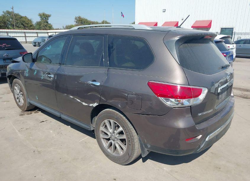 Photo 3 of 2016 Nissan Pathfinder S (VIN 5N1AR2MN9GC624525)