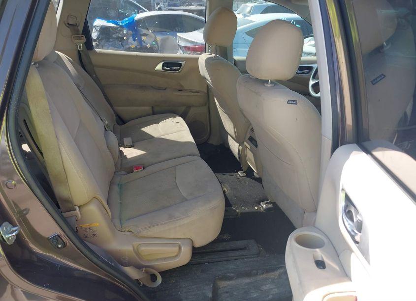 Photo 8 of 2016 Nissan Pathfinder S (VIN 5N1AR2MN9GC624525)
