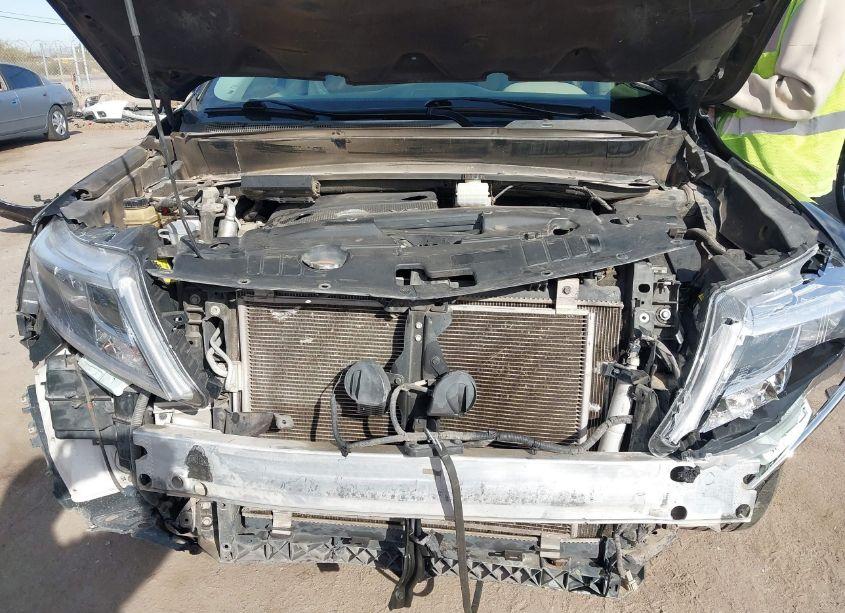 Photo 10 of 2016 Nissan Pathfinder SV (VIN 5N1AR2MN9GC625044)