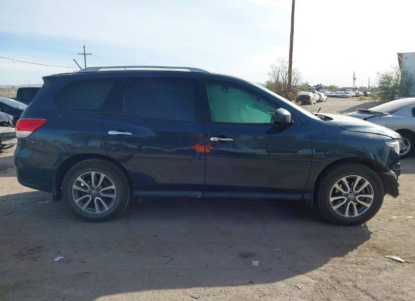 Photo 14 of 2016 Nissan Pathfinder SV (VIN 5N1AR2MN9GC625044)