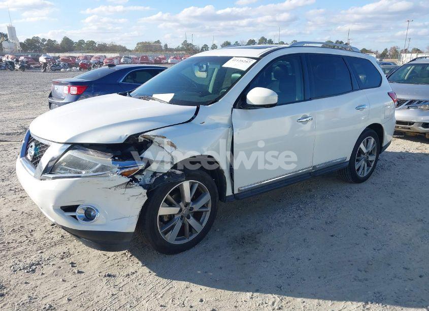 Photo 2 of 2013 Nissan Pathfinder PLATINUM (VIN 5N1AR2MNXDC633682)