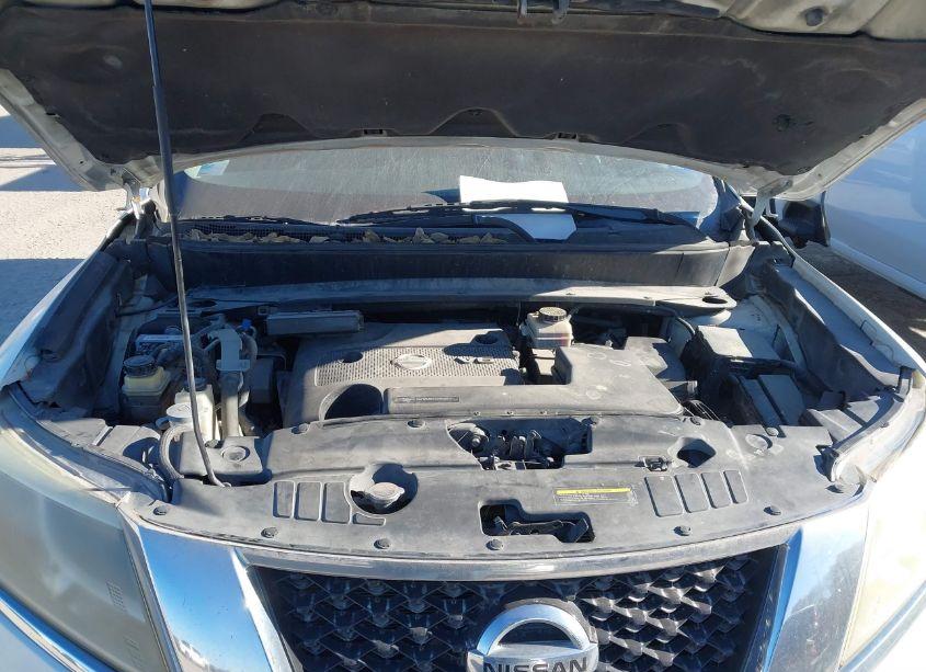 Photo 10 of 2013 Nissan Pathfinder SV (VIN 5N1AR2MNXDC684843)