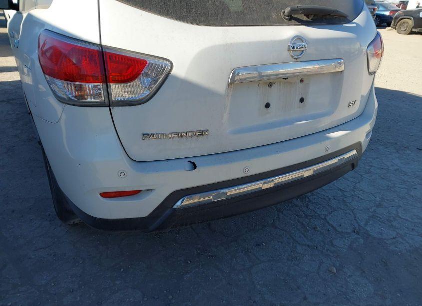 Photo 6 of 2013 Nissan Pathfinder SV (VIN 5N1AR2MNXDC684843)