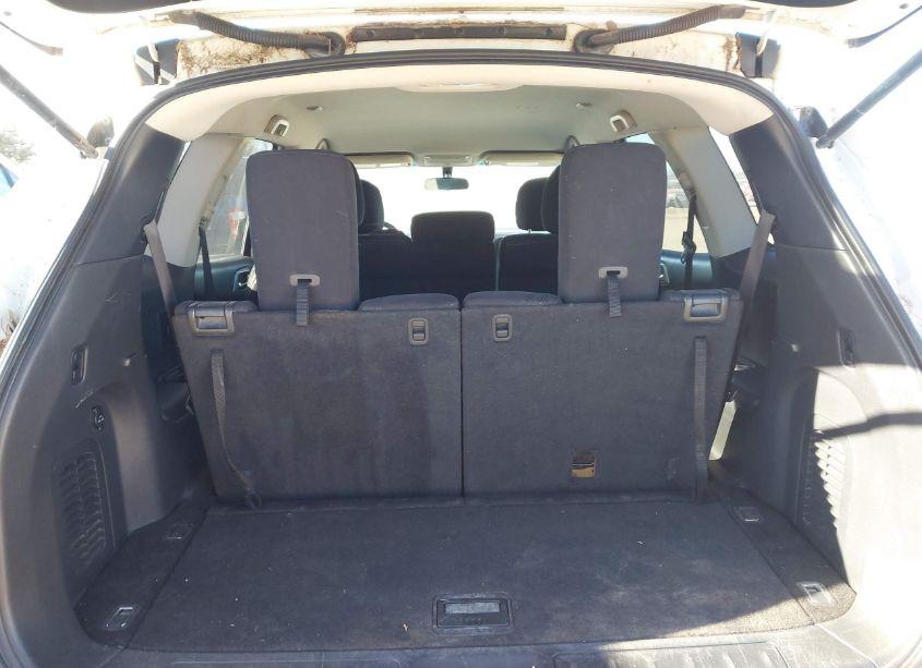 Photo 8 of 2013 Nissan Pathfinder SV (VIN 5N1AR2MNXDC684843)