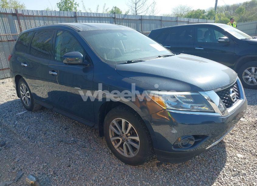 2014 Nissan Pathfinder S (VIN 5N1AR2MNXEC646983) main photo