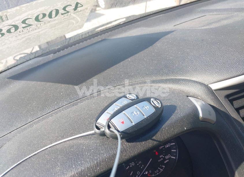 Photo 11 of 2014 Nissan Pathfinder S (VIN 5N1AR2MNXEC646983)