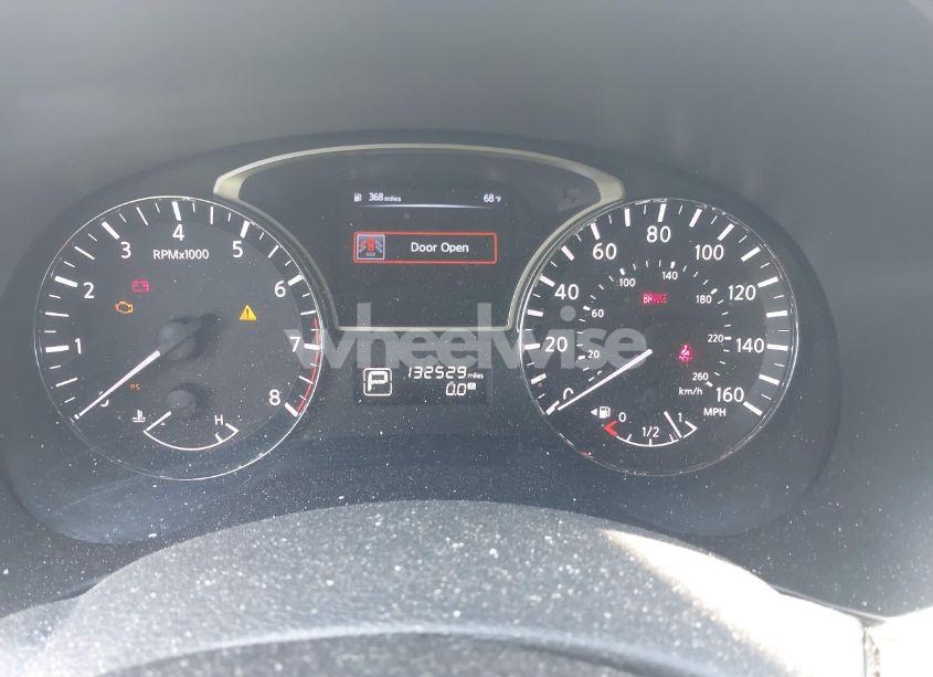 Photo 7 of 2014 Nissan Pathfinder S (VIN 5N1AR2MNXEC646983)