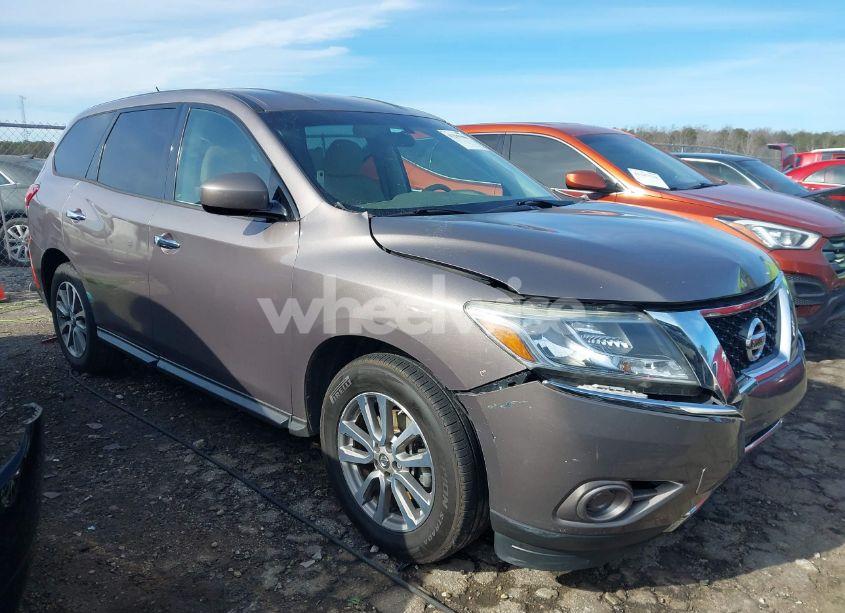 Photo 6 of 2014 Nissan Pathfinder S (VIN 5N1AR2MNXEC651035)