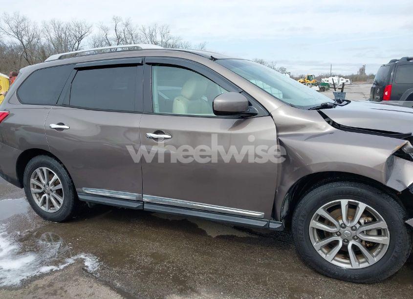 Photo 13 of 2014 Nissan Pathfinder SL (VIN 5N1AR2MNXEC664870)