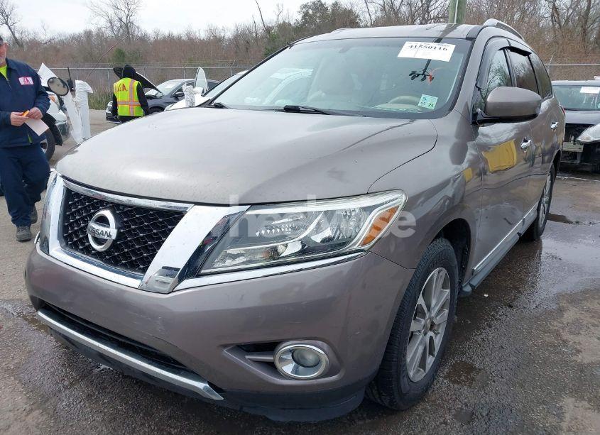 Photo 2 of 2014 Nissan Pathfinder SL (VIN 5N1AR2MNXEC664870)