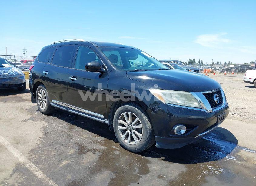 2014 Nissan Pathfinder SL (VIN 5N1AR2MNXEC680535) main photo
