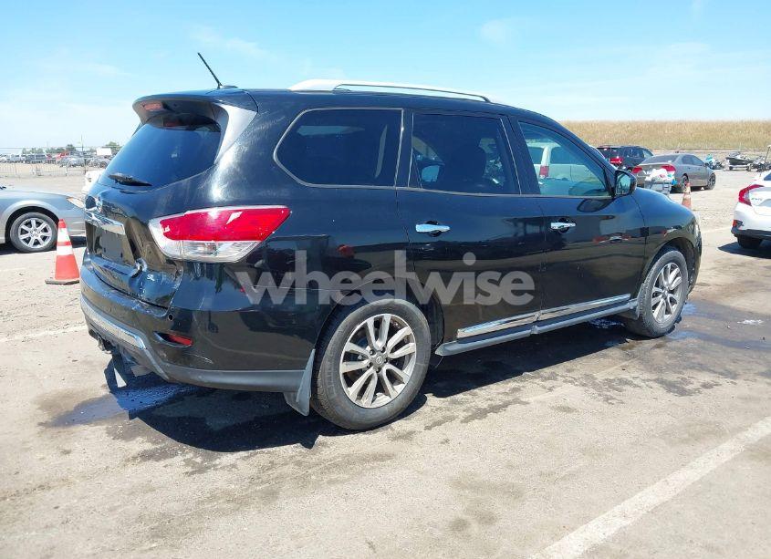 Photo 4 of 2014 Nissan Pathfinder SL (VIN 5N1AR2MNXEC680535)