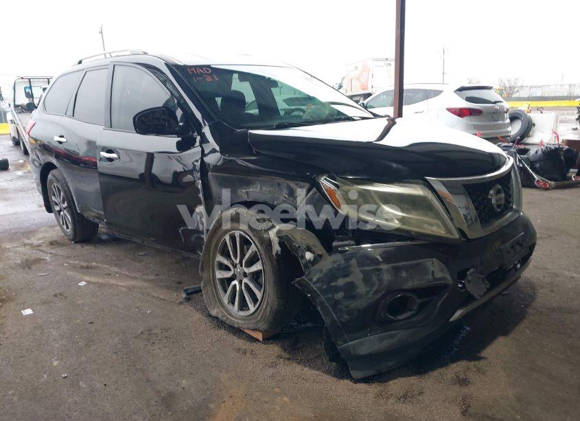 2014 Nissan Pathfinder SV (VIN 5N1AR2MNXEC681281) main photo