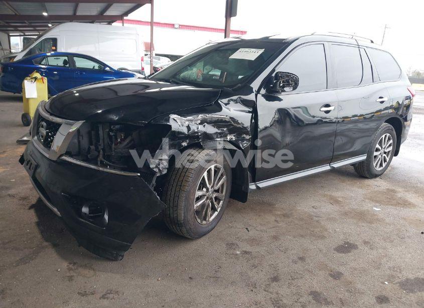 Photo 2 of 2014 Nissan Pathfinder SV (VIN 5N1AR2MNXEC681281)