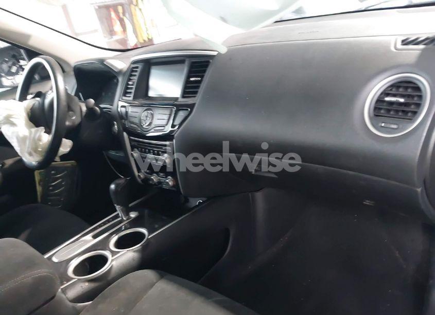 Photo 5 of 2014 Nissan Pathfinder SV (VIN 5N1AR2MNXEC681281)