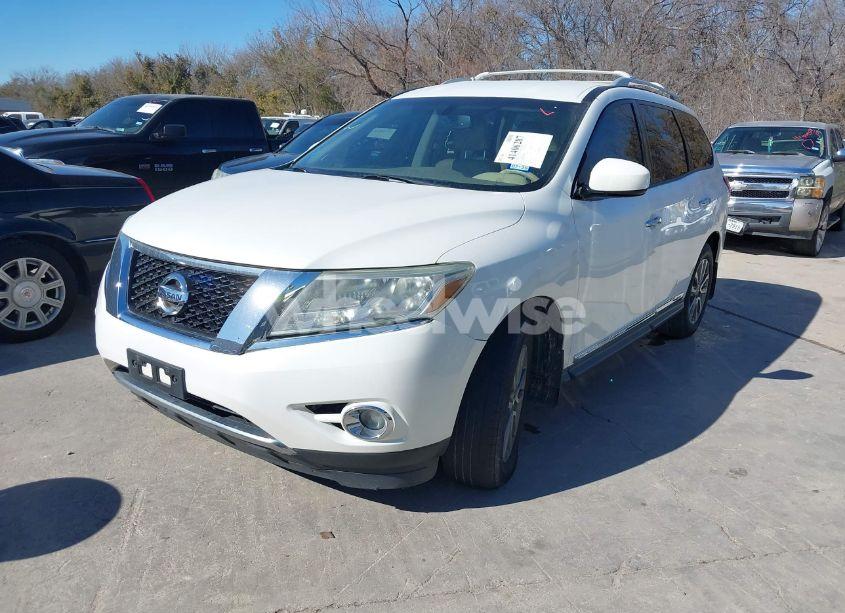 Photo 2 of 2014 Nissan Pathfinder SL (VIN 5N1AR2MNXEC683192)
