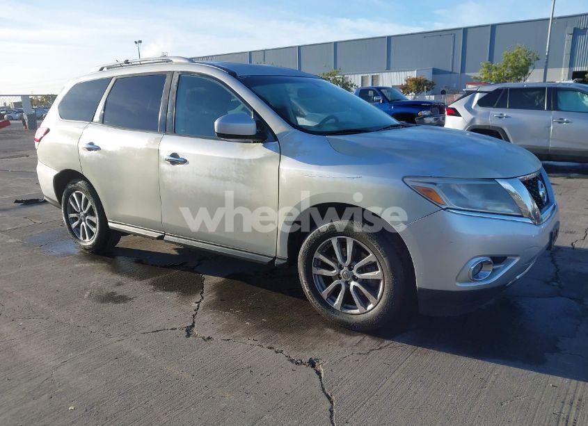 2015 Nissan Pathfinder PLATINUM/S/SL/SV (VIN 5N1AR2MNXFC600250) main photo