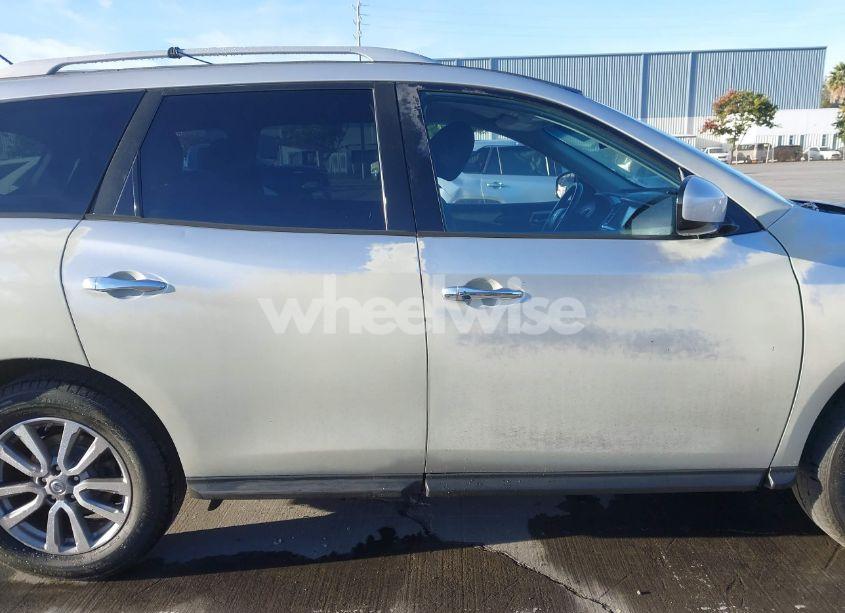 Photo 13 of 2015 Nissan Pathfinder PLATINUM/S/SL/SV (VIN 5N1AR2MNXFC600250)