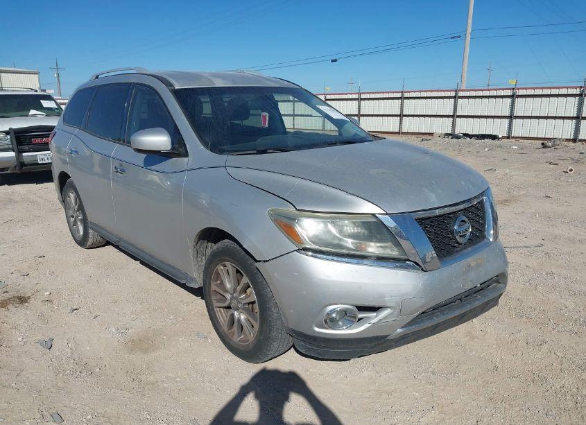 2015 Nissan Pathfinder PLATINUM/S/SL/SV (VIN 5N1AR2MNXFC616092) main photo