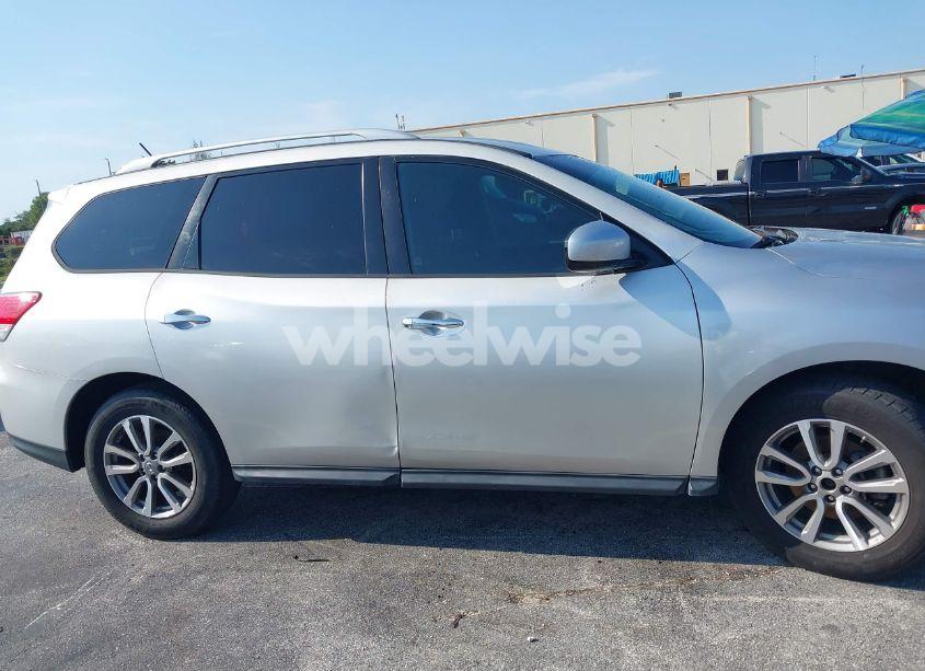 Photo 14 of 2015 Nissan Pathfinder PLATINUM/S/SL/SV (VIN 5N1AR2MNXFC617601)