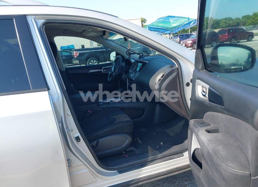 Photo 5 of 2015 Nissan Pathfinder PLATINUM/S/SL/SV (VIN 5N1AR2MNXFC617601)