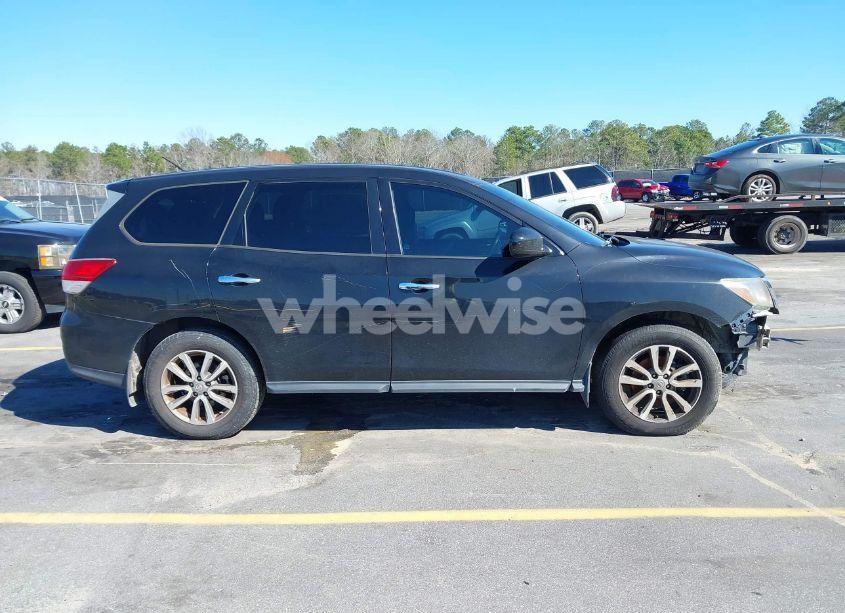 Photo 13 of 2015 Nissan Pathfinder S (VIN 5N1AR2MNXFC621566)