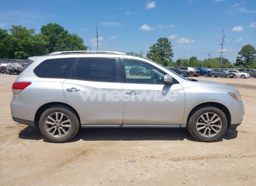 Photo 13 of 2015 Nissan Pathfinder PLATINUM/S/SL/SV (VIN 5N1AR2MNXFC639663)