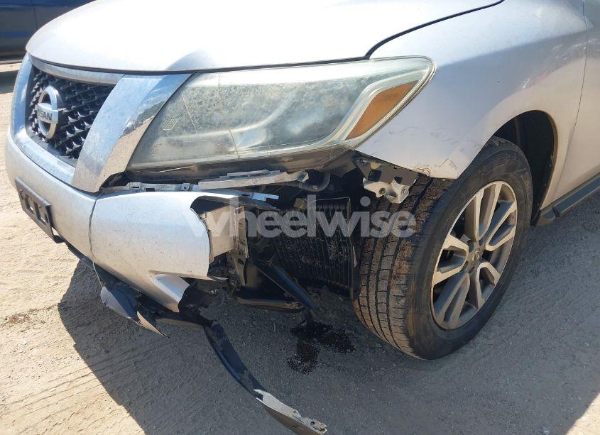 Photo 6 of 2015 Nissan Pathfinder PLATINUM/S/SL/SV (VIN 5N1AR2MNXFC639663)