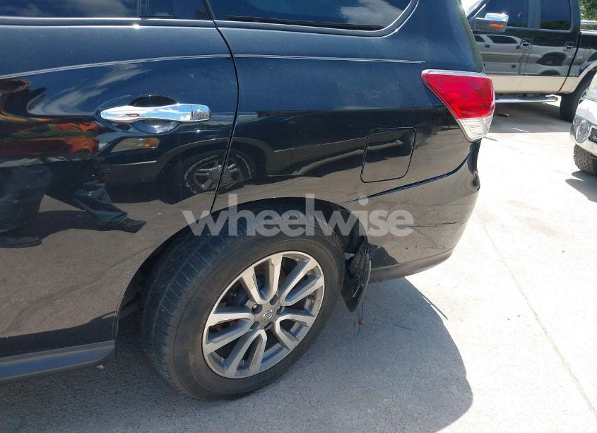 Photo 6 of 2015 Nissan Pathfinder S (VIN 5N1AR2MNXFC660187)