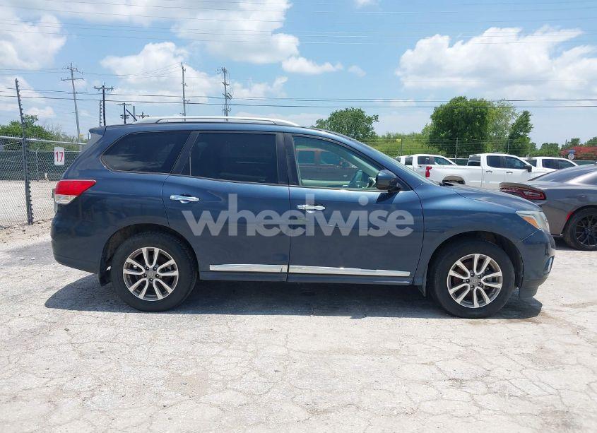 Photo 13 of 2015 Nissan Pathfinder SL (VIN 5N1AR2MNXFC676213)