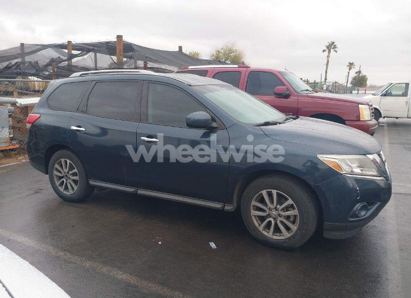 Photo 13 of 2015 Nissan Pathfinder S (VIN 5N1AR2MNXFC683713)