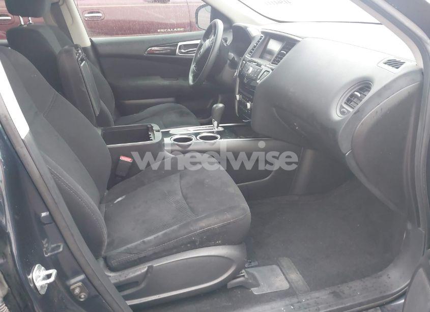 Photo 5 of 2015 Nissan Pathfinder S (VIN 5N1AR2MNXFC683713)