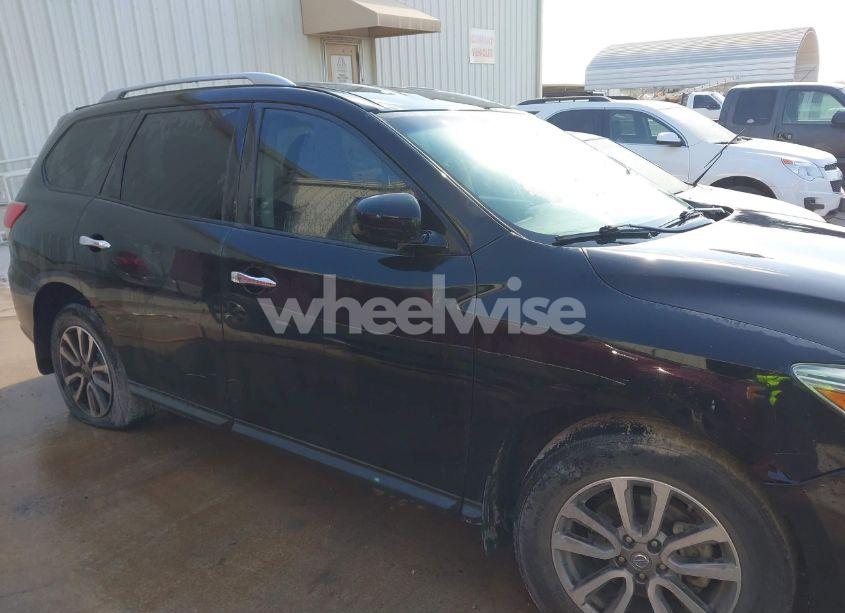 Photo 13 of 2015 Nissan Pathfinder S (VIN 5N1AR2MNXFC693285)