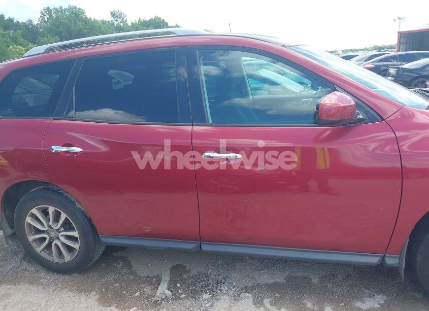 Photo 13 of 2015 Nissan Pathfinder S (VIN 5N1AR2MNXFC696753)