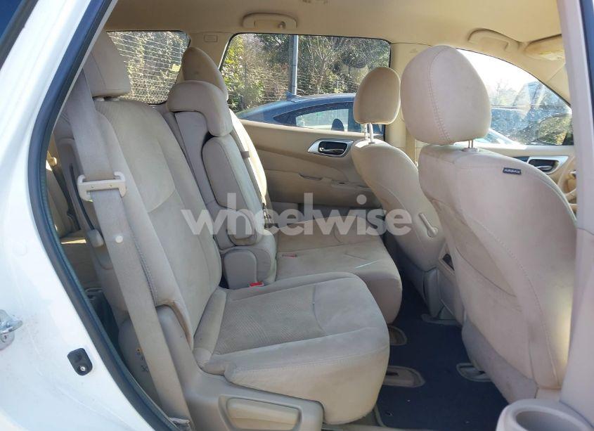 Photo 8 of 2015 Nissan Pathfinder S (VIN 5N1AR2MNXFC706780)