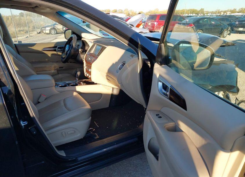 Photo 5 of 2016 Nissan Pathfinder PLATINUM (VIN 5N1AR2MNXGC603604)