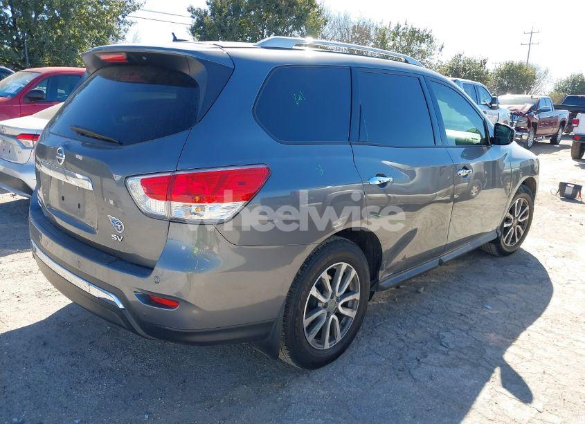 Photo 4 of 2016 Nissan Pathfinder S/SV/SL/PLATINUM (VIN 5N1AR2MNXGC624565)